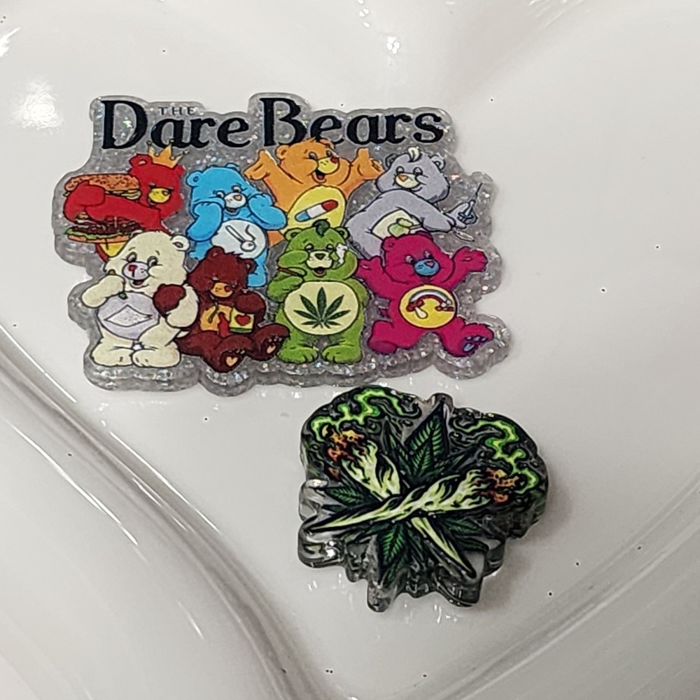 Bad Bears Dare Flatback Focal Bead Happy Leaf Beaded Pen Acrylic Badge Badge